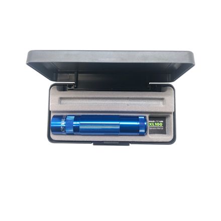 Maglite XL100 LED Flashlight Blue 83-Lumens in Presentation Box