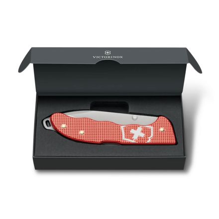 Sharp Edge Victorinox Evoke Alox Limited Edition 2025 136mm